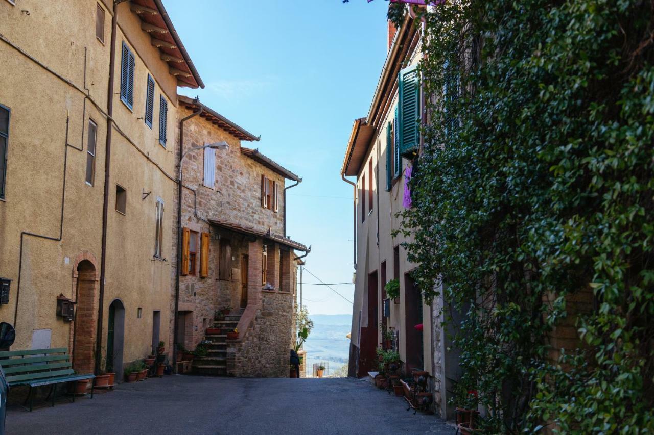 Little Val D'Orcia Apartment Montenero d'Orcia Bagian luar foto